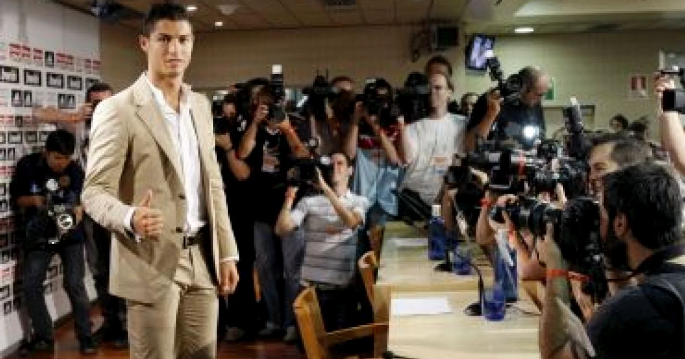 FOTBAL: Ronaldo plânge în faţa iubitelor sale când ratează un penalty