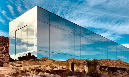 invisible hotel jpg