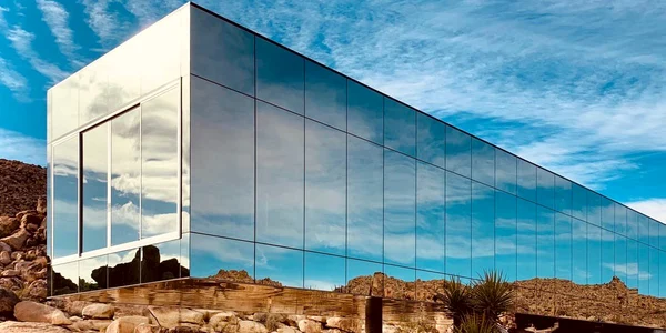 invisible hotel jpg