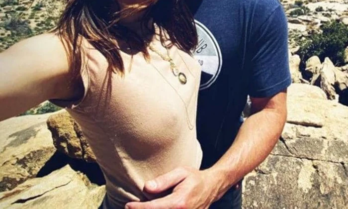 1 ana de armas 1 jpg jpeg