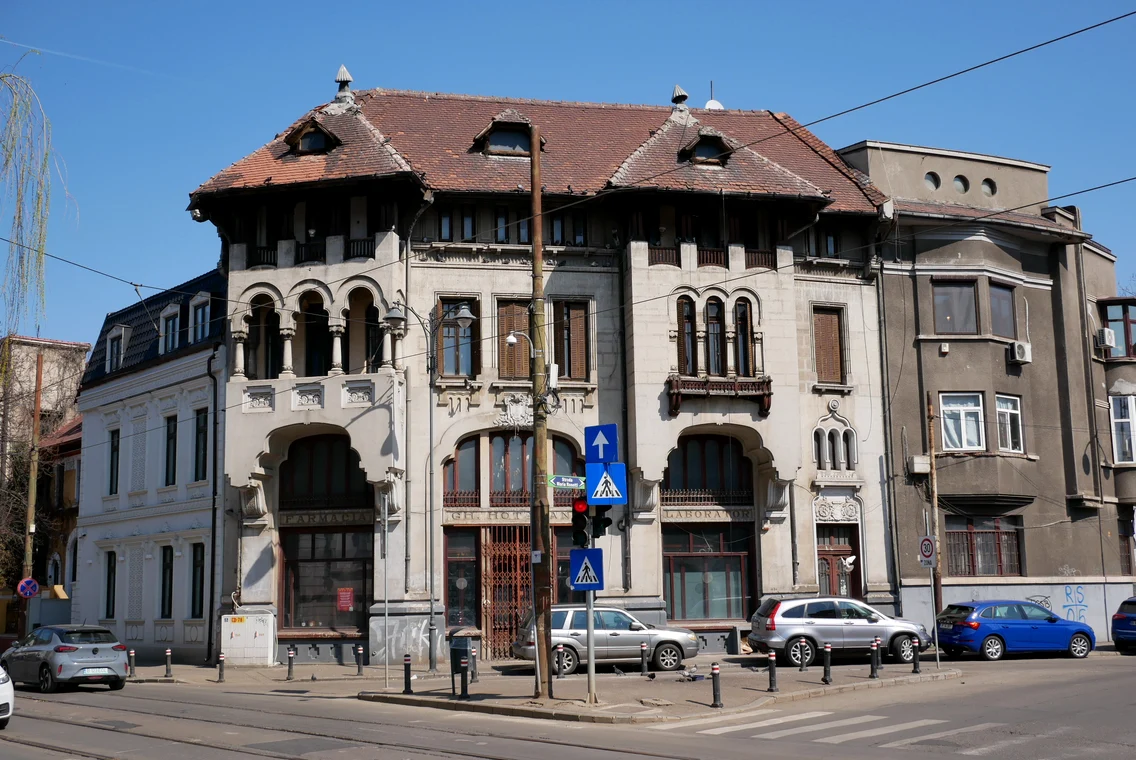 Exteriorul clădirii, care urmează să devină Muzeul Farmaciei. FOTO: N. Nemeș