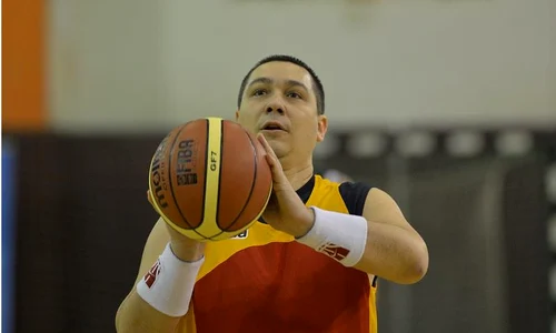 victor ponta baschet jpeg