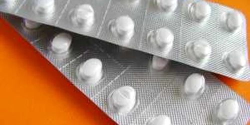 Administrarea zilnică de Truvada şi utilizarea prezervativului cresc considerabil protecţia antiHIV