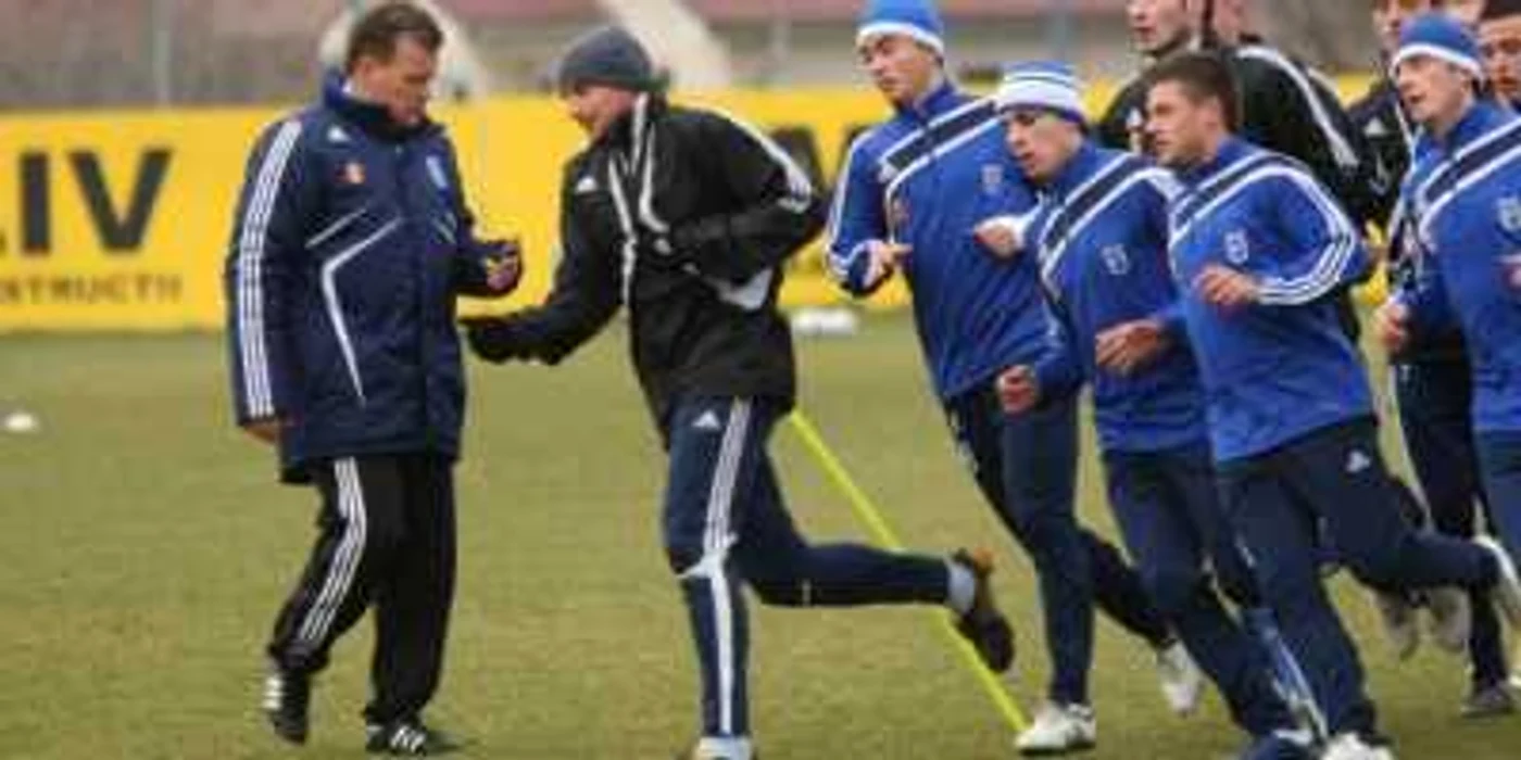 Mark Wotte testează un fundaş care a jucat în Olanda