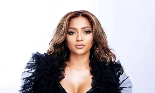bella santiago