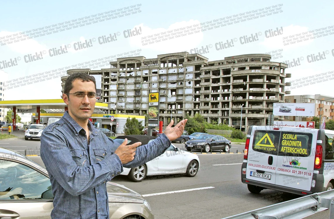 
    Str. Alexandru Şerbănescu.  O epavă care a eşuat chiar la  intrarea în Capitală. De 23 de ani  clădirea a rămas neschimbată.  Mai nou, afişele electorale  şi-au făcut loc pe imensa clădire  