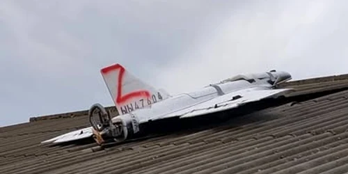 Drona cazuta pe un acoperis in raionul FLORESTI FOTO Facebook Poliția Republicii Moldova jpg