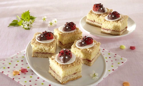 Almond Tarts with Strawberry Ladybugs (step by step) jpeg