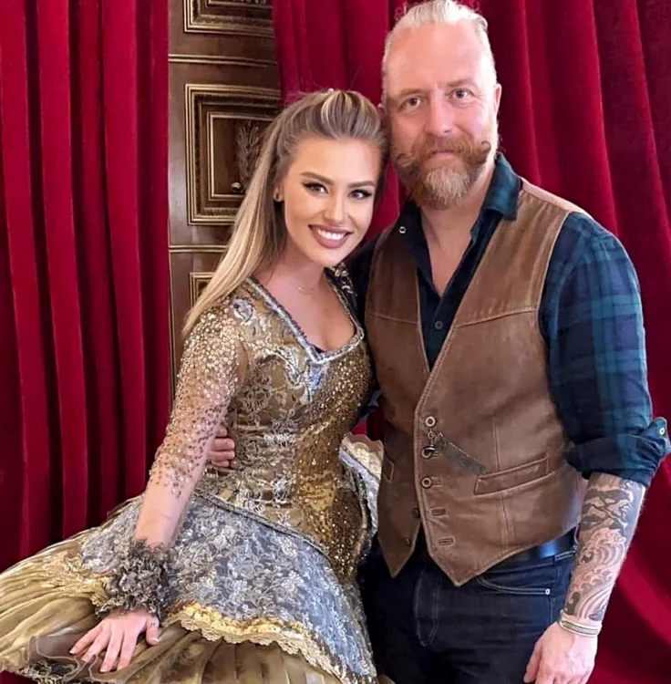 Irina Baianț și scenograful Gary McCann Sursa foto Opera București