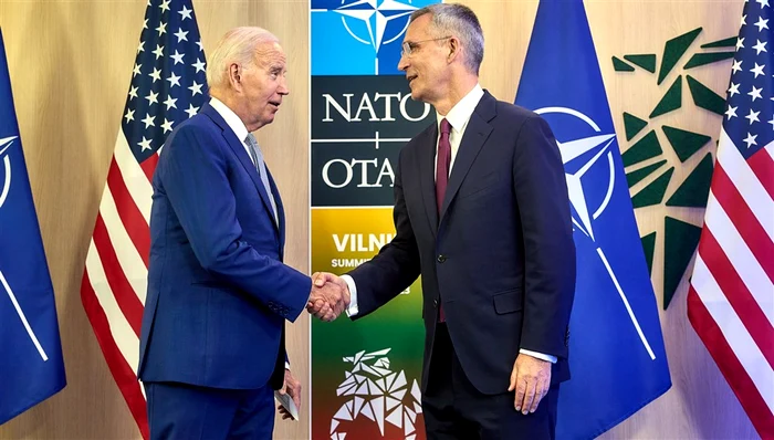 Biden și Stoltenberg la summitul NATO de la Vilnius FOTO EPA-EFE