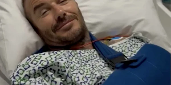 david beckham intr un pat de spital webp