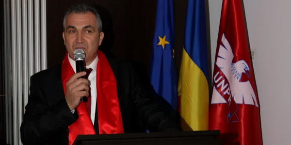 Chivu susţine c-a reuşit să atragă cinci primari din Prahova (foto:sorinchivu.ro)