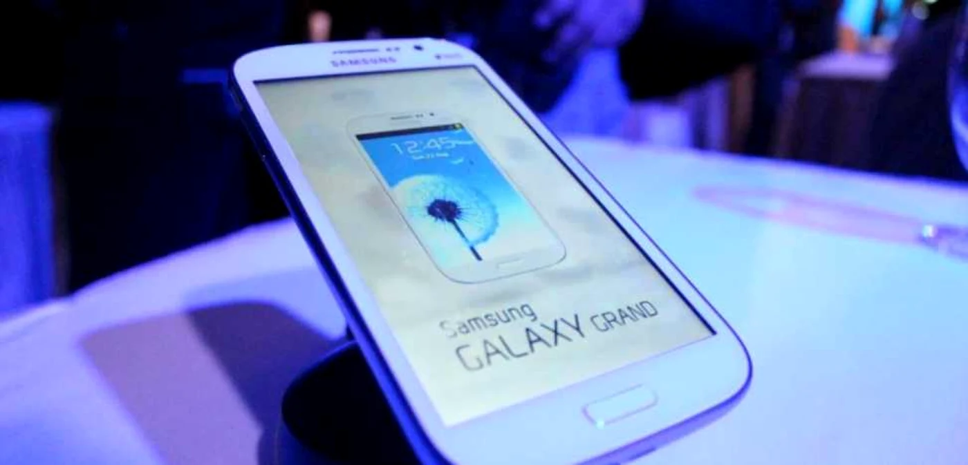 Samsung Galaxy Grand este un telefon atractiv pentru cei care vor un dual SIM FOTO Reuters