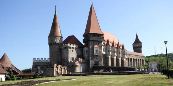 castelul corvinilor foto daniel guta