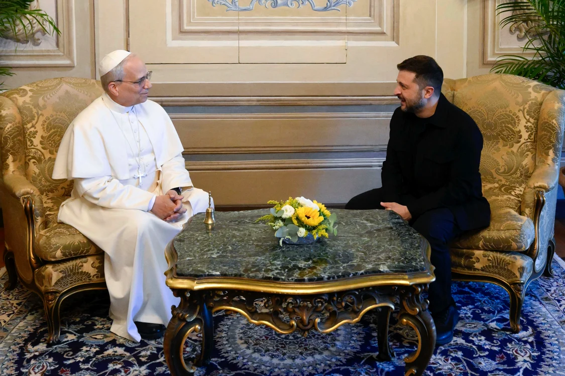 Papa Leon la primit pe președintele Zelenski la Castel Gandolfo/FOTO:EPA/EFE