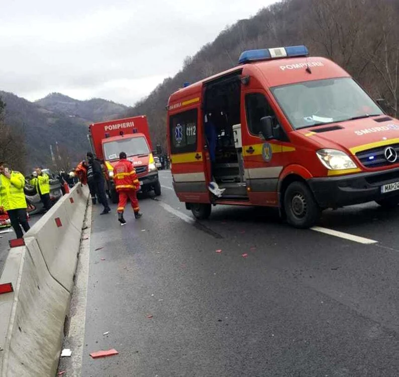 Bilanţul accidentelor în a doua zi de Crăciun: 8 persoane au murit şi 12 au fost rănite grave