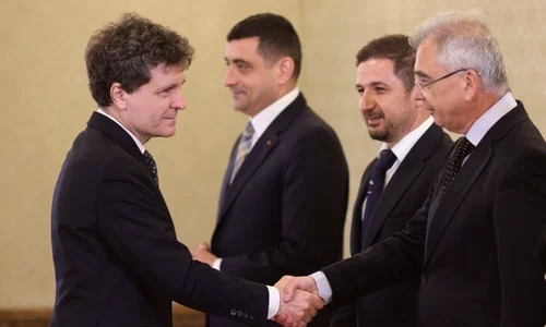 INSTANT CONSULTARI AUR 39 INQUAM Photos Octav Ganea jpg