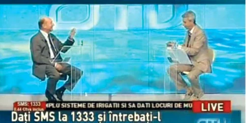 Suspendatul Traian Băsescu şi interimarul Crin Antonescu s-au prezentat, pe rând, în studiourile televiziunii-partid a lui Dan Diaconescu
