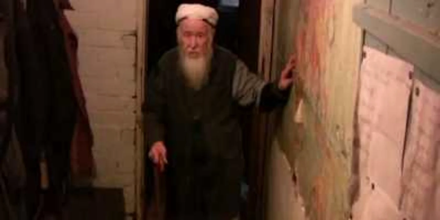Liderul spiritual al grupului care trăia în subteran. FOTO Mediafax/AFP