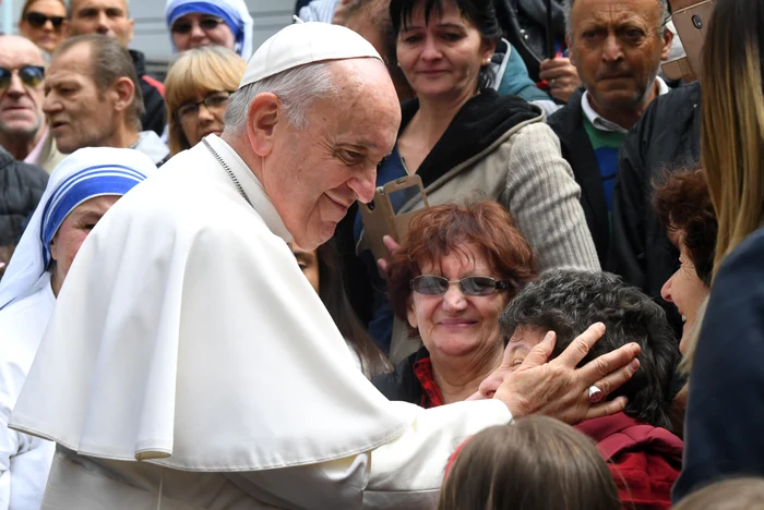 
    În jur de 50.000 de persoane sunt aștepate să vină la întâlnirea cu Papa Francisc, astfel că vor fi restricții de circulație în multe zone Foto: Epa  