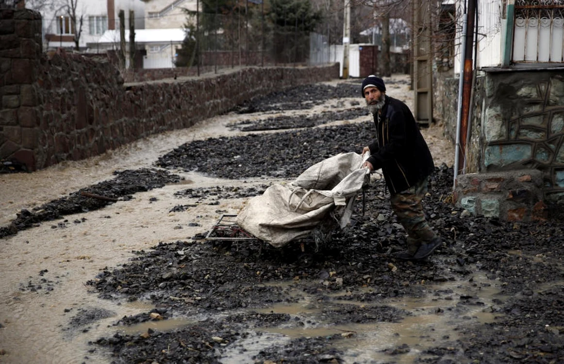 Iranul a mai fost afectat şi în luna martie Foto EPA EFE (arhivă)