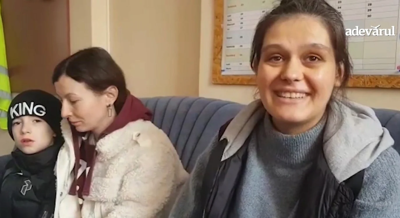 Anastasia (dreapta) are cetăţenie româno-moldoveană şi este căsătorită în Ucraina FOTO Daniel Dancea