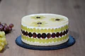 Tort cu struguri  Sursa foto shutterstock 1404401834 jpg