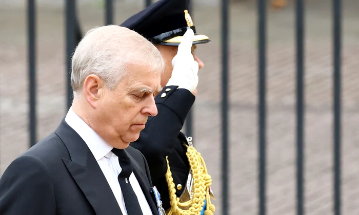 Prințul Andrew, Prințul Edward la înmormântarea Reginei Elisabeta a II a   GettyImages 1243362563 jpg