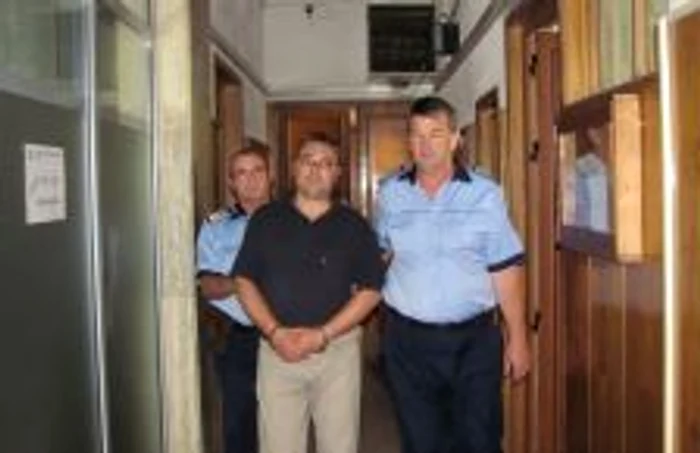 Florin Pavel rămâne în arest preventiv