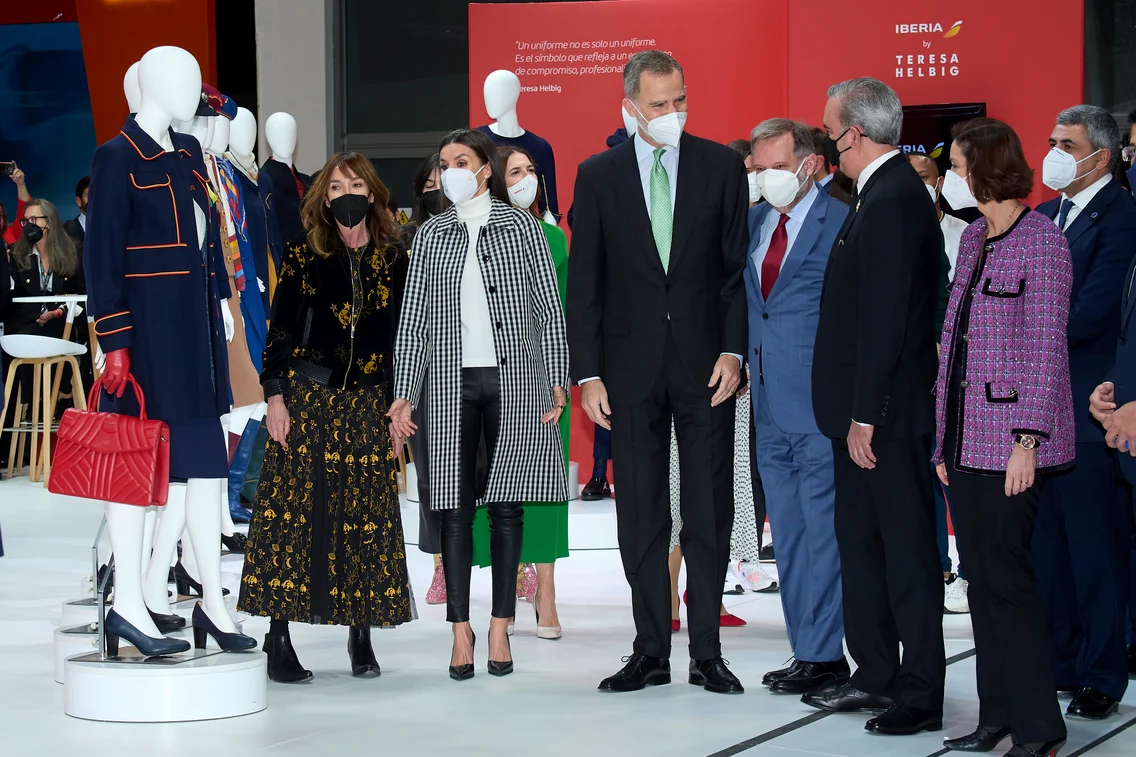 regina letizia pantaloni jpg