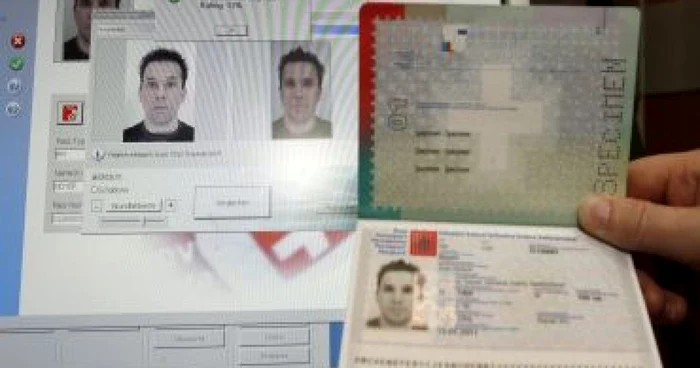 Anchetatorii din cadrul Interpolului vor avea paşapoarte electronice