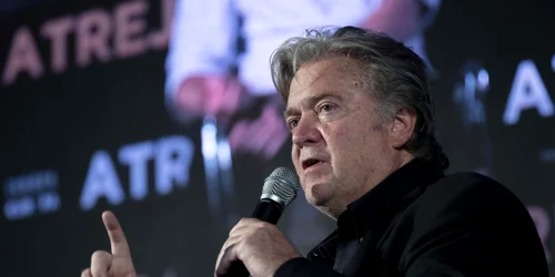 Steve Bannon la un miting in Italia FOTO EPA-EFE