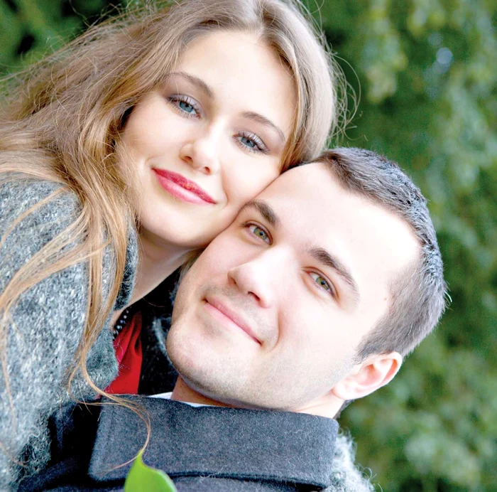 Neurologii au descoperit ce se întâmplă cu exactitate în creierul nostru în momentul în care ne îndrăgostim şi începem să flirtăm.