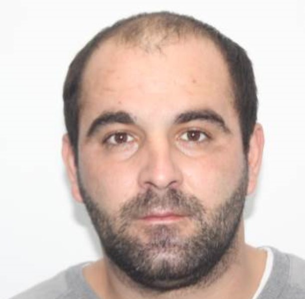Un bărbat dispărut din 2022 a fost găsit, după patru ani, îngropat într-o pădure, în Vâlcea. Cine este suspectul arestat și care ar fi motivul crimei