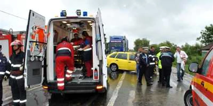 Oamenii legii continuă cercetările