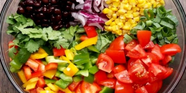 salata www.bucatarultv.ro