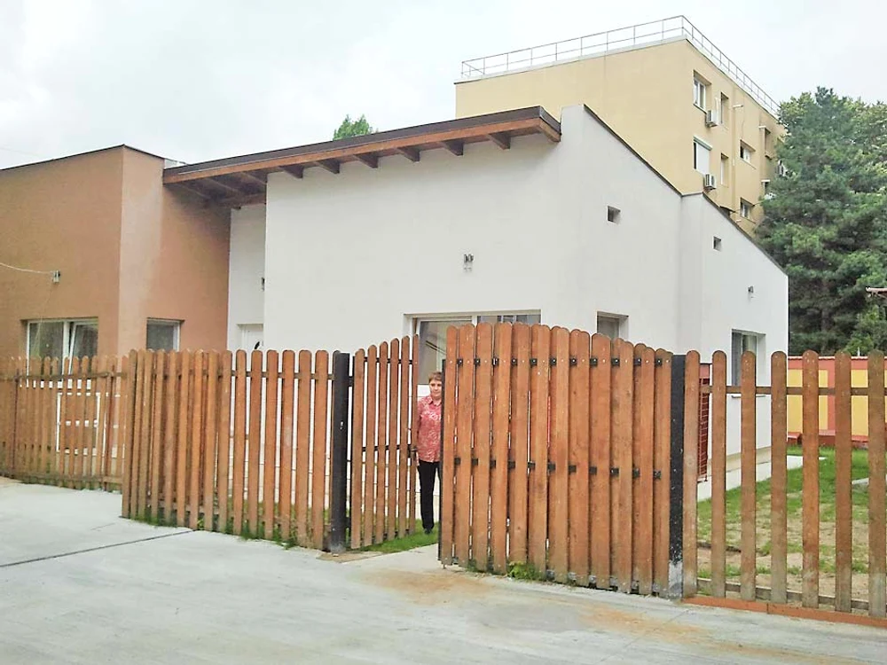 Casa de tip familial se află  pe Aleea Istru, în sectorul 6