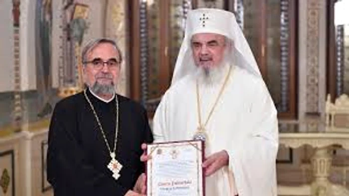 Preotul Profesor Ștefan Buchiu a primit ”Crucea Patriarhală”Sursa foto: Click.ro