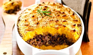 placinta cu cartofi si carne tocata jpeg
