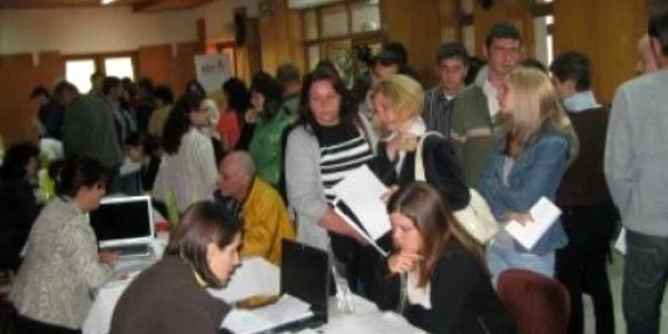 Mureşenii pot opta pentru 235 de locuri de muncă vacante 
