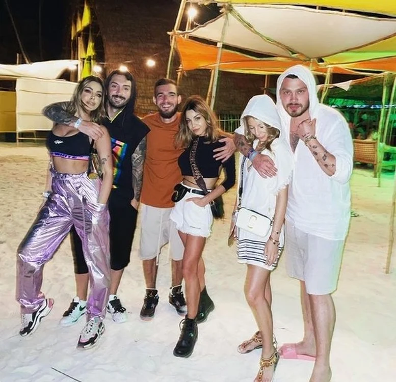 Natalia Mateuț, în brațele lui Dj Mahony în Zanzibar foto: Instagram