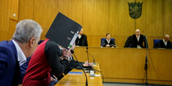 Un tribunal din Germania a condamnat la închsioare pe viaţă un adept ISIS care a lăsat să moară de sete o fetiiţă yazidi FOTO via news.ro