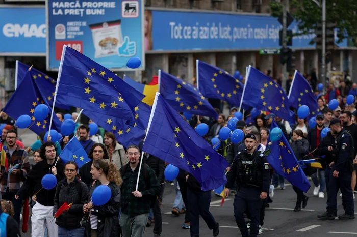 Un marș pro-Europa are loc sâmbătă seară în București. FOTO: Inquam Photos/Octav Ganea