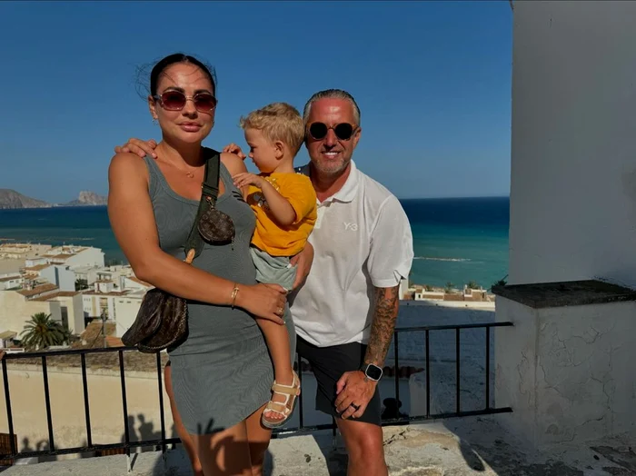 Reghe și Corina la mare jpg