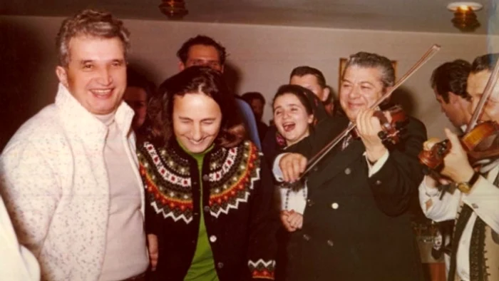 Lui Ceauşescu îi plăcea să asculte cântăreți populari din Oltenia