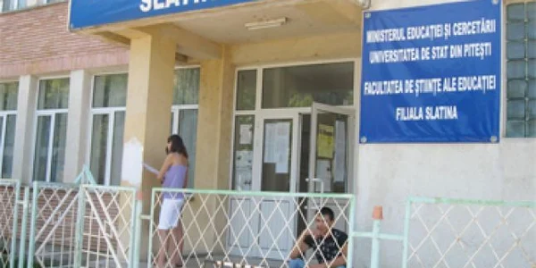 Au început înscrierile  la facultăţile din Slatina