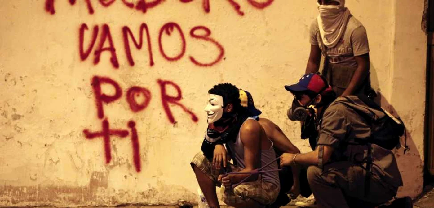 Priotestele antiguvernamentale au făcut deja 32 de morţi în Venezuela
