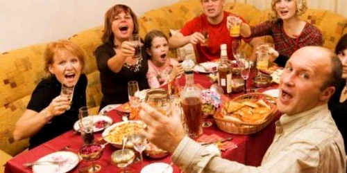 Românii au o mulţime de tradiţii şi superstiţii de Revelion. Foto: arhivă
