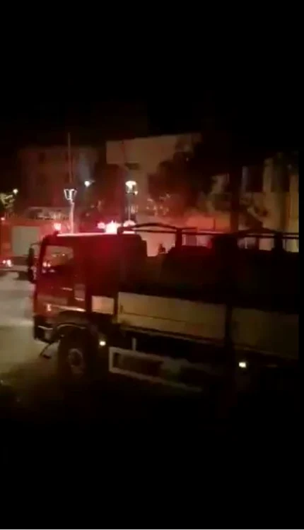 Maşinile de intervenţie au intrat în campus la ora 23.00 FOTO: Oana Şlemco