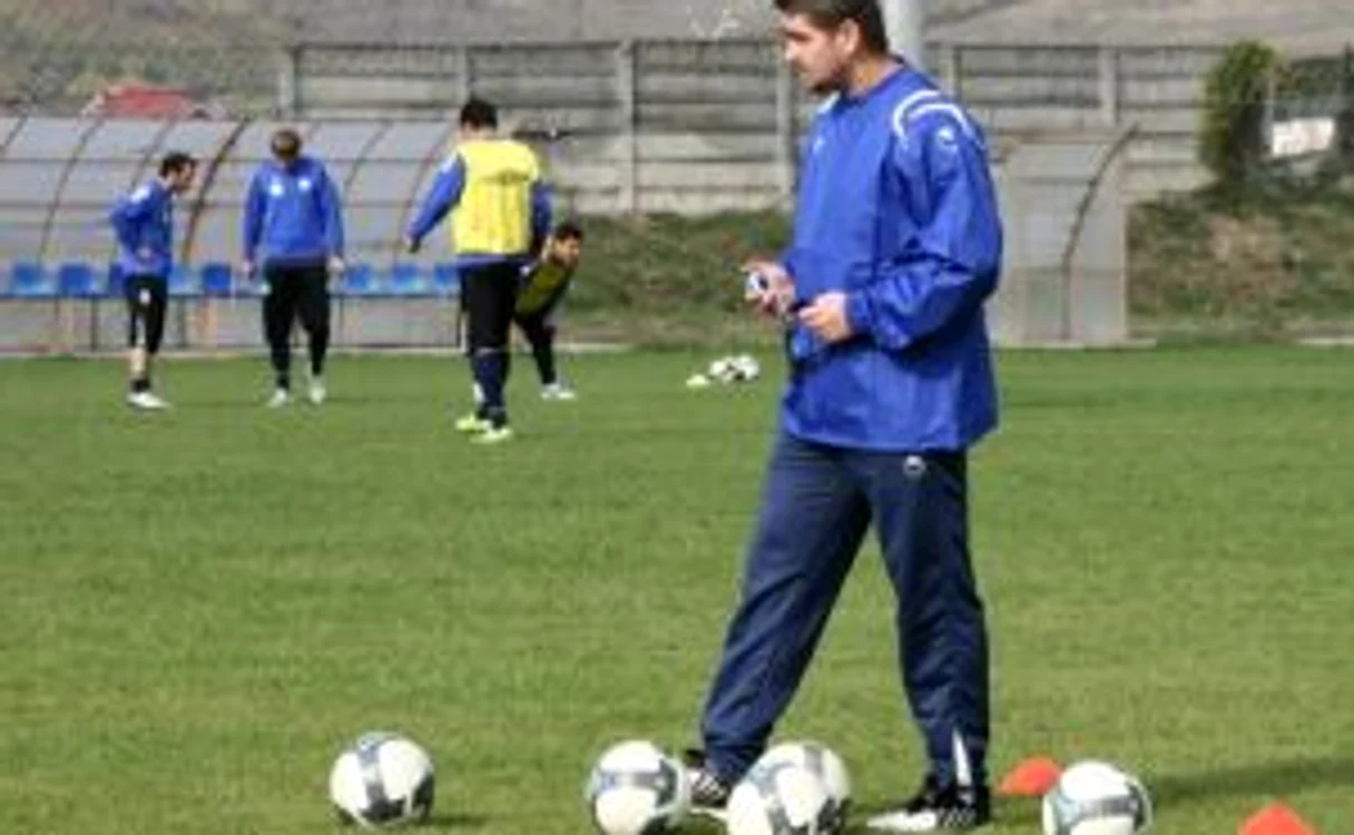 Antrenorul pandurilor va avea la probe jucători din campionatul Portugaliei